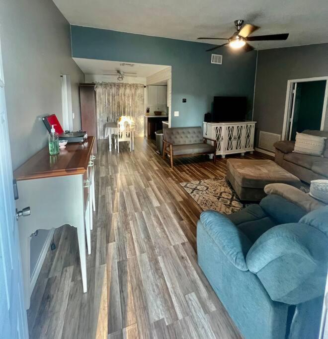 Pinebrook Home Close To Beach Largo Bagian luar foto